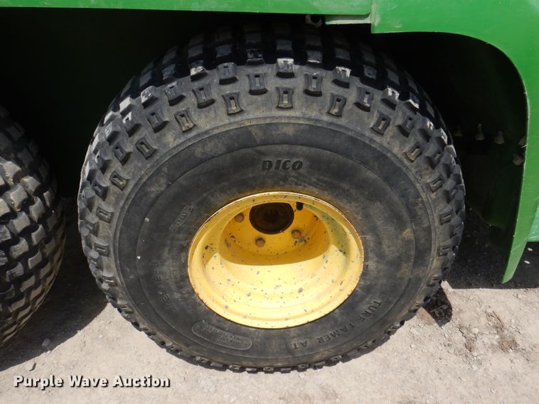 image for item MU9552 1997 John Deere Gator 6X4  utility vehicle