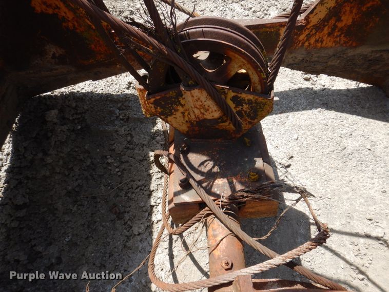 image for item MU9555 36" W clamshell bucket