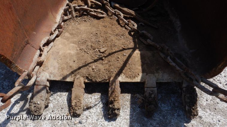 image for item MU9558 36" W drag line bucket