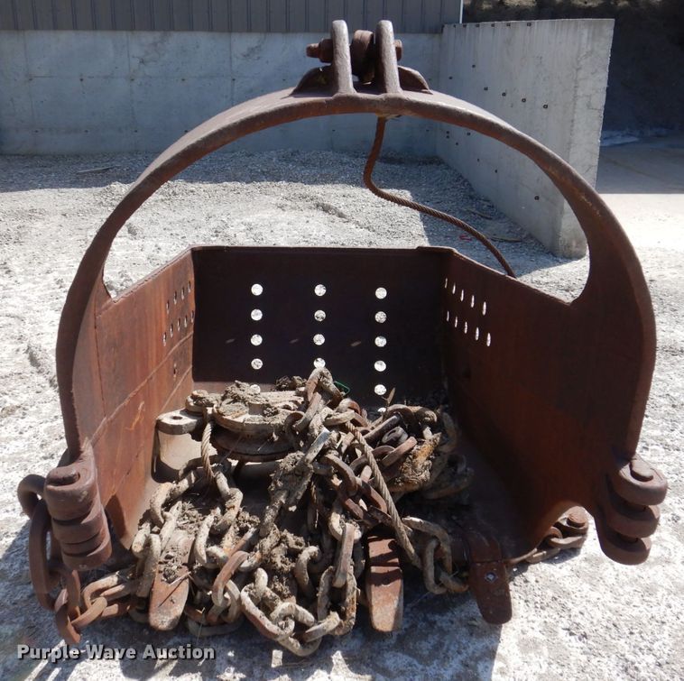 image for item MU9559 42" W drag line bucket