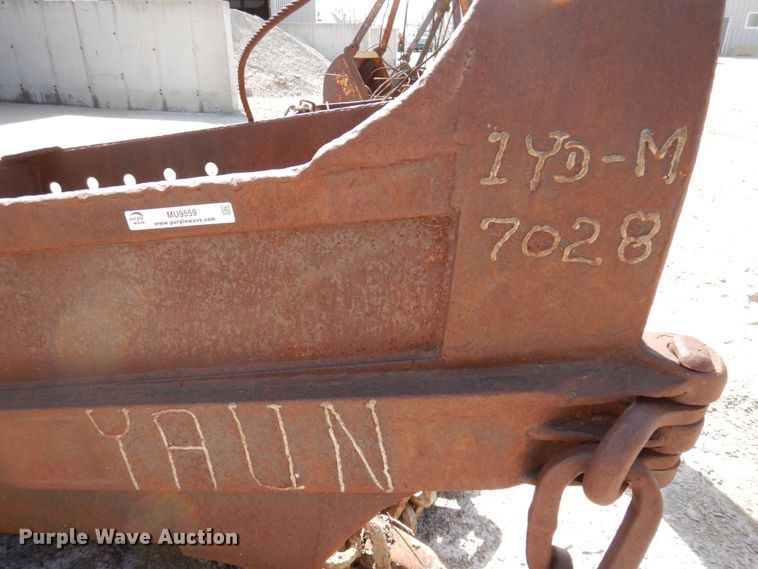 image for item MU9559 42" W drag line bucket