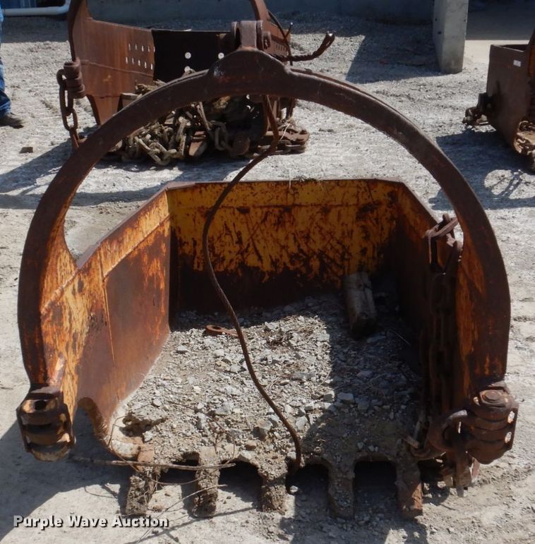 image for item MU9560 36" W drag line bucket