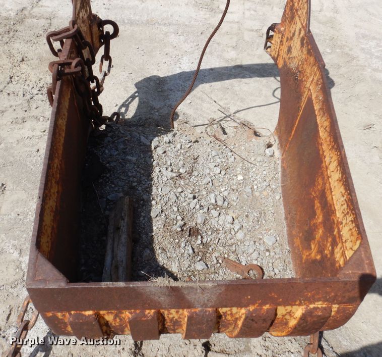 image for item MU9560 36" W drag line bucket