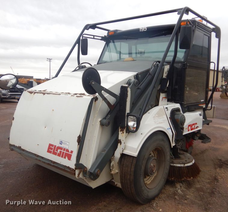 image for item MY9028 2010 Elgin Pelican Series NS  sweeper