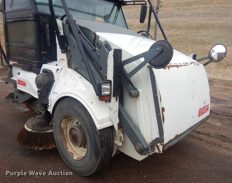 image for item MY9028 2010 Elgin Pelican Series NS  sweeper