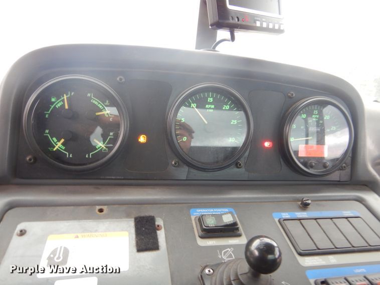 image for item MY9028 2010 Elgin Pelican Series NS  sweeper