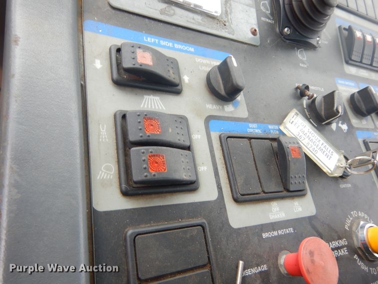 image for item MY9028 2010 Elgin Pelican Series NS  sweeper