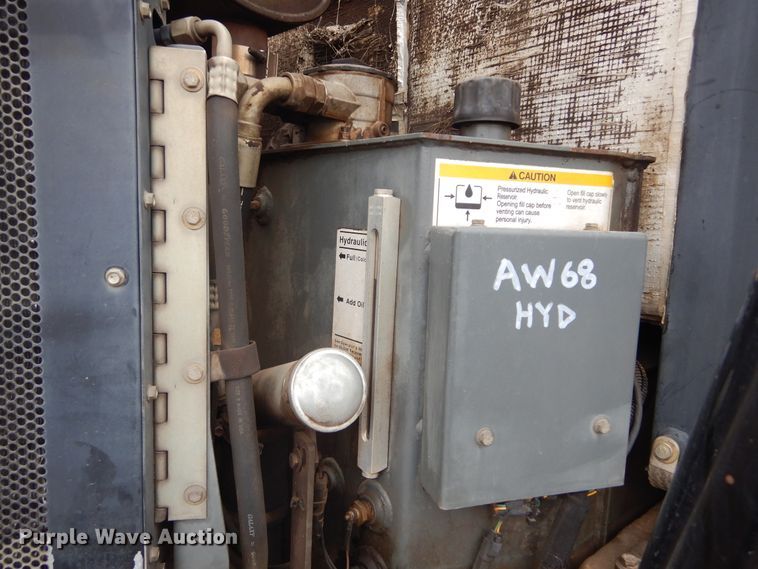 image for item MY9028 2010 Elgin Pelican Series NS  sweeper