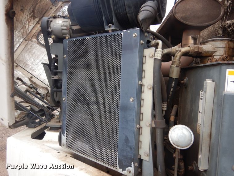 image for item MY9028 2010 Elgin Pelican Series NS  sweeper