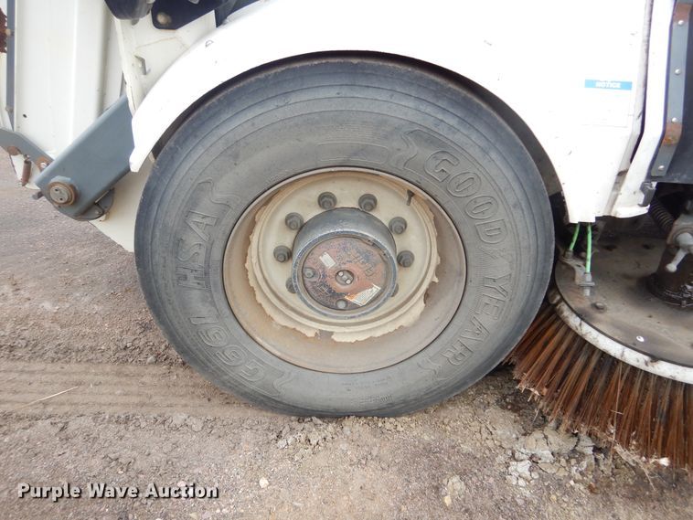 image for item MY9028 2010 Elgin Pelican Series NS  sweeper