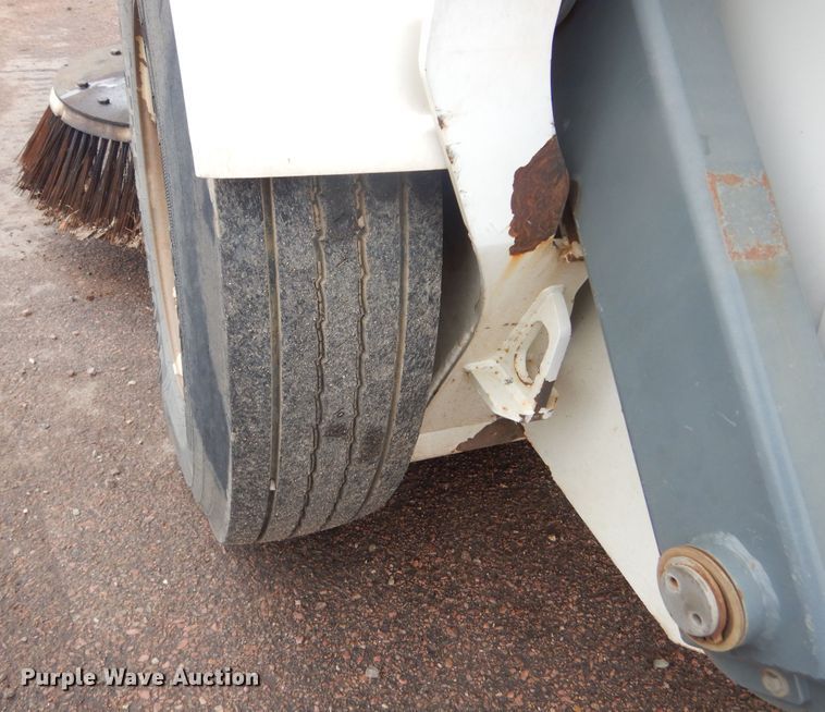 image for item MY9028 2010 Elgin Pelican Series NS  sweeper