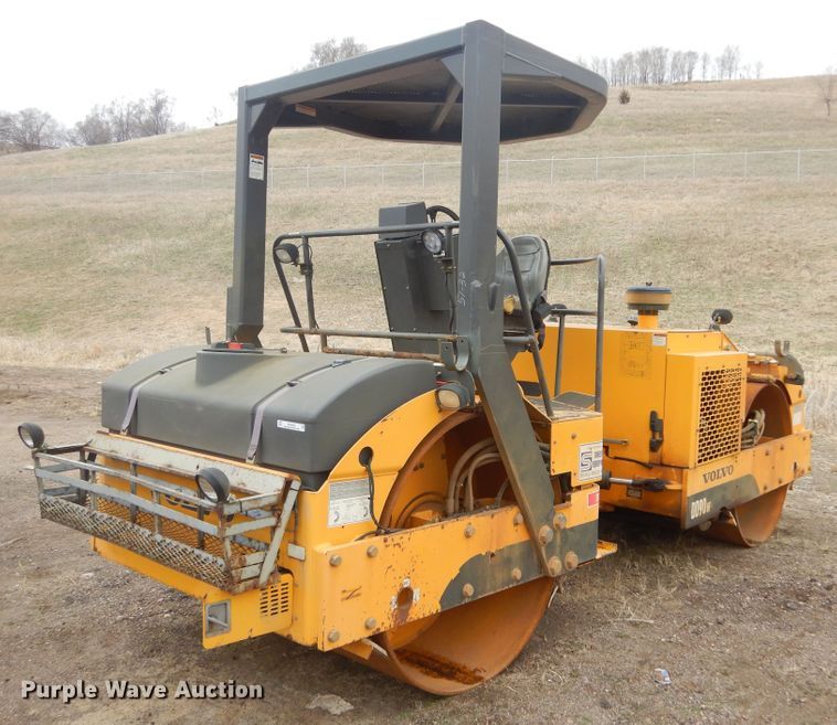 image for item MY9029 Volvo DD90HF  double drum vibratory roller