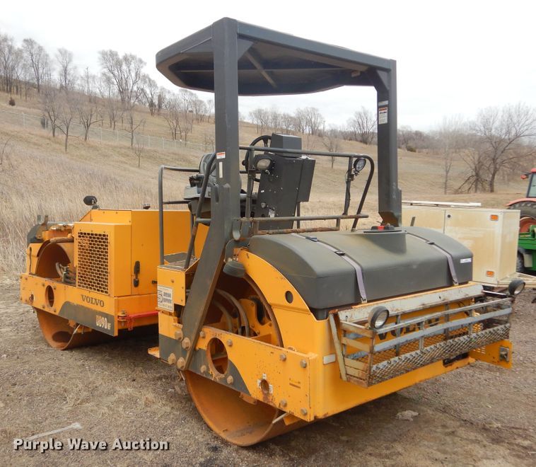 image for item MY9029 Volvo DD90HF  double drum vibratory roller