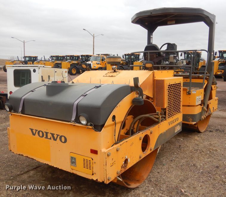 image for item MY9029 Volvo DD90HF  double drum vibratory roller