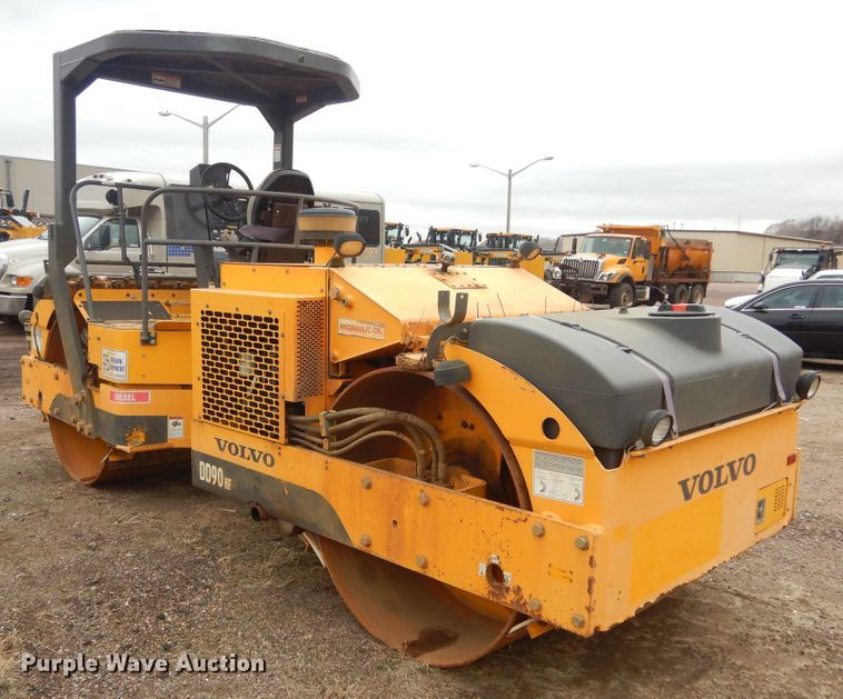 image for item MY9029 Volvo DD90HF  double drum vibratory roller