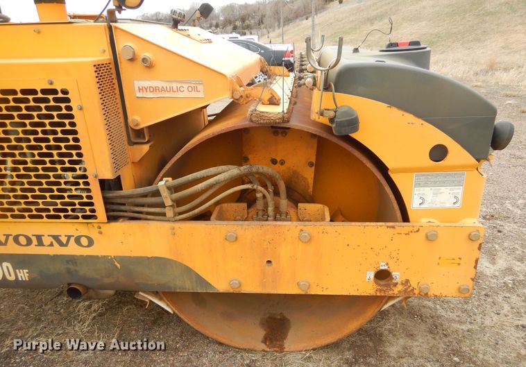 image for item MY9029 Volvo DD90HF  double drum vibratory roller
