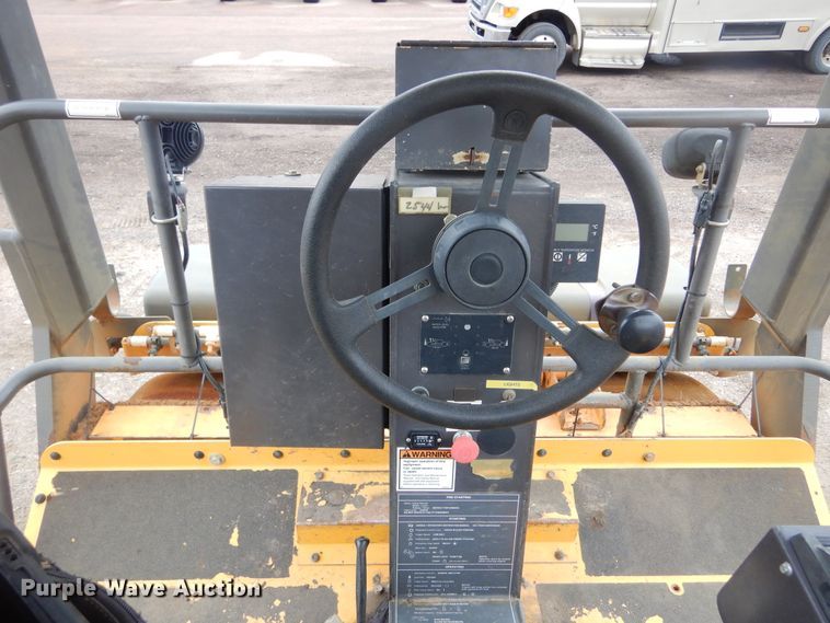 image for item MY9029 Volvo DD90HF  double drum vibratory roller