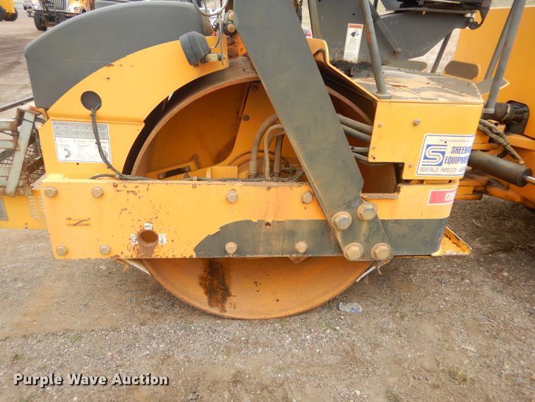 image for item MY9029 Volvo DD90HF  double drum vibratory roller