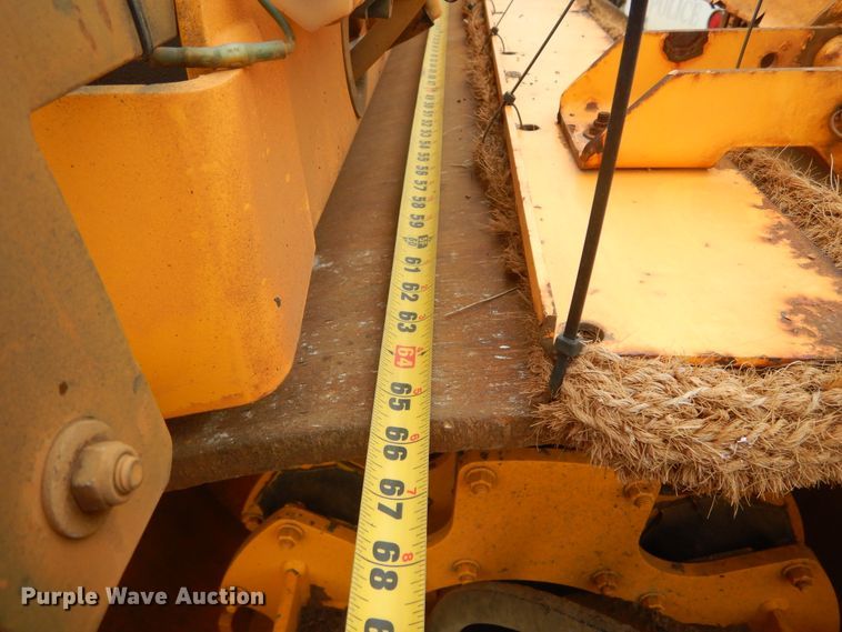 image for item MY9029 Volvo DD90HF  double drum vibratory roller