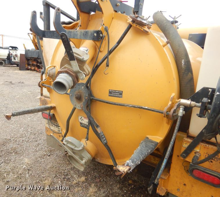 image for item MY9032 2013 Vermeer Ring-o-matic 550  vacuum excavator