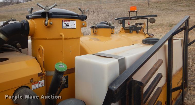 image for item MY9032 2013 Vermeer Ring-o-matic 550  vacuum excavator