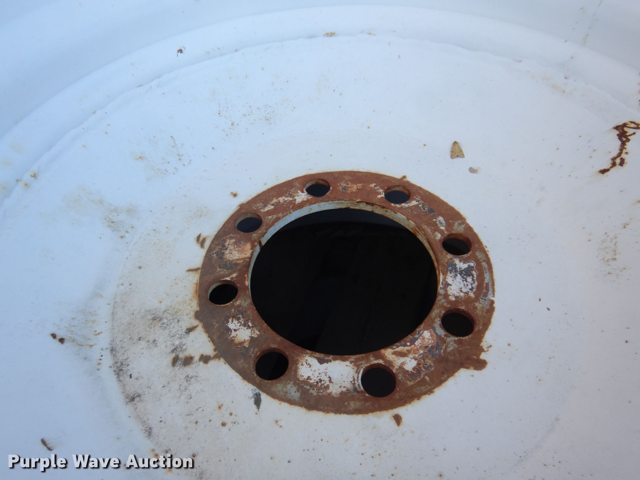 (2) 1826 tires in Garden City, KS Item JZ9843 sold Purple Wave