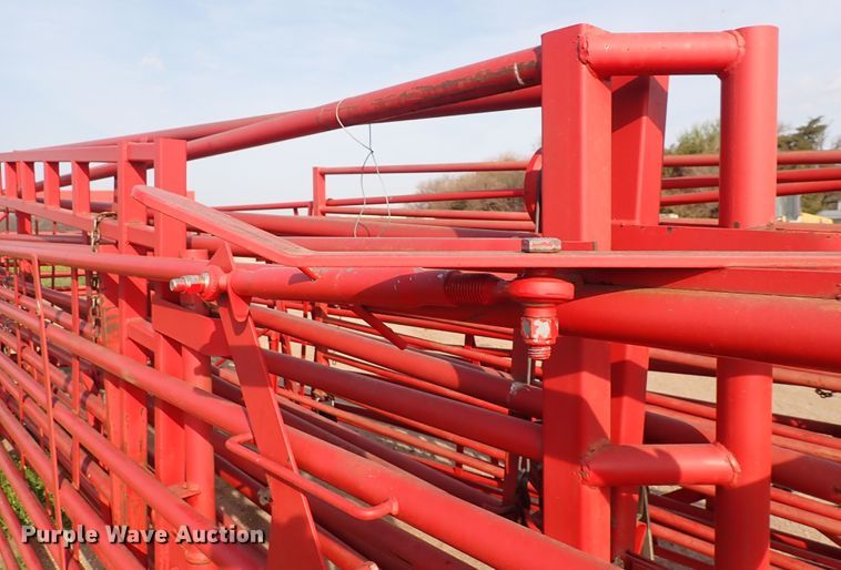 image for item DI1847 Diamond W  corral