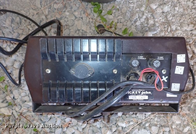 image for item DI1902 White 6106  planter