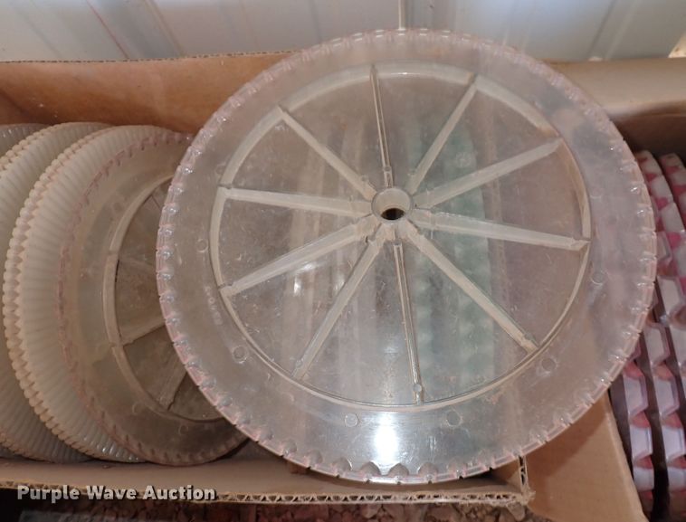 image for item DI1902 White 6106  planter