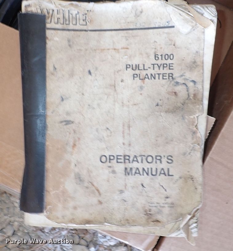 image for item DI1902 White 6106  planter