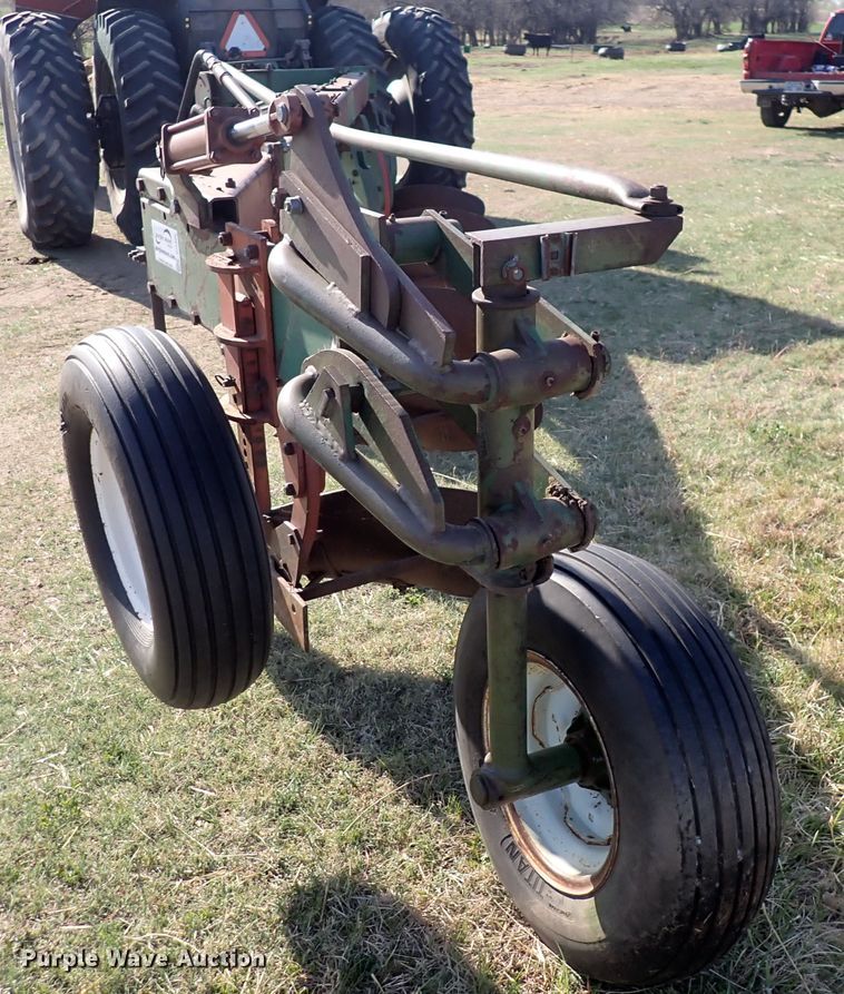 image for item DI1905 Oliver 588  six bottom plow