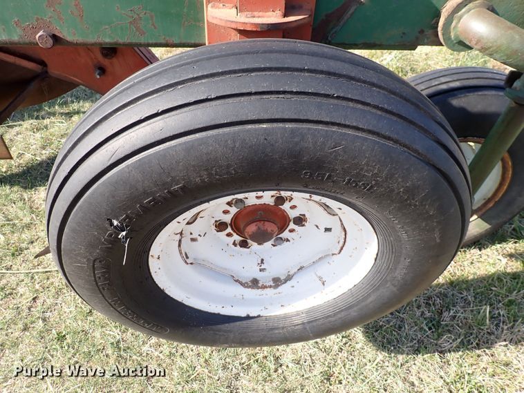 image for item DI1905 Oliver 588  six bottom plow