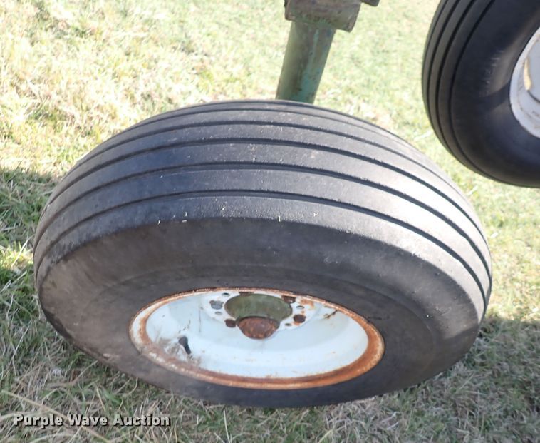 image for item DI1905 Oliver 588  six bottom plow