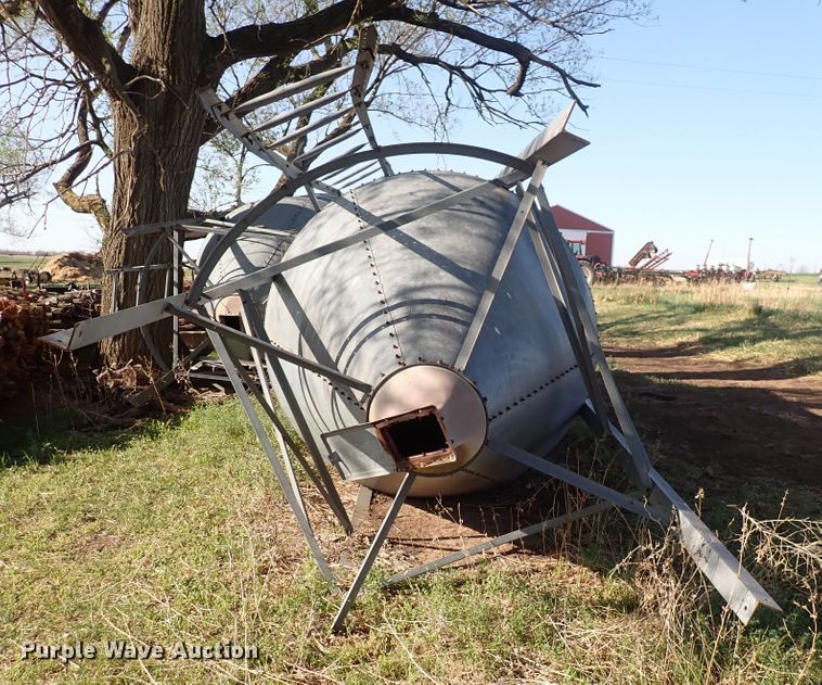 image for item DI1906 Grain bin