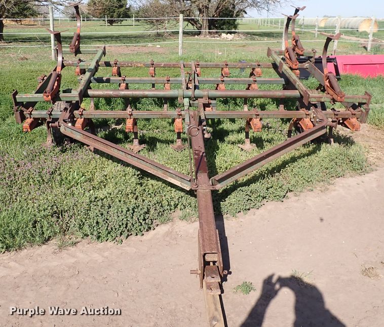 image for item DI1939 Brillion  field cultivator