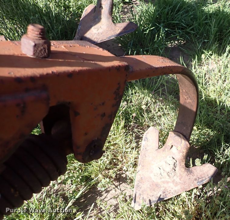 image for item DI1939 Brillion  field cultivator