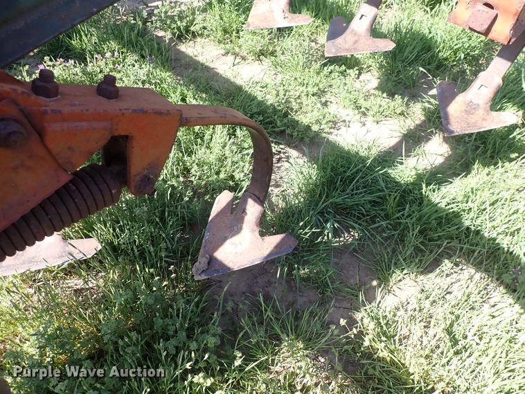 image for item DI1939 Brillion  field cultivator