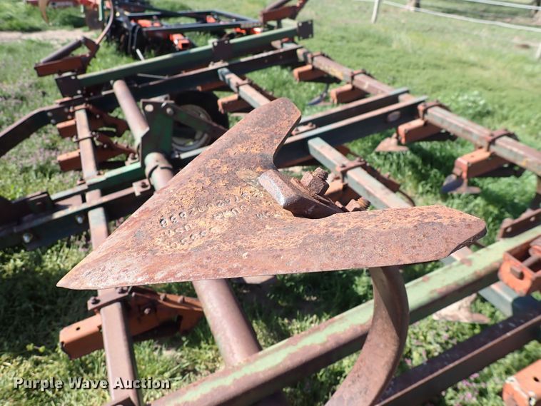 image for item DI1939 Brillion  field cultivator