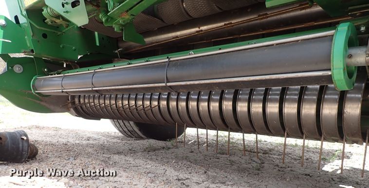 image for item DI1954 John Deere 560R  round baler