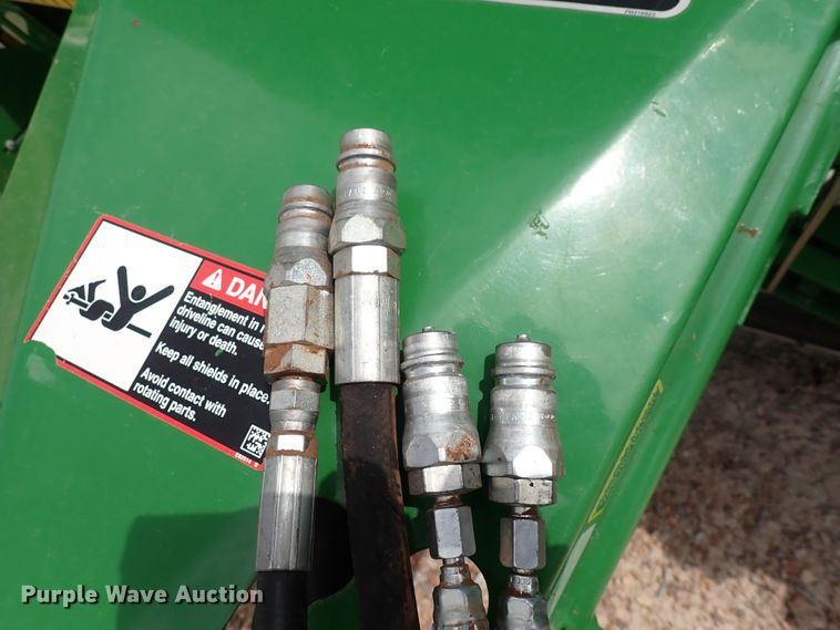 image for item DI1954 John Deere 560R  round baler