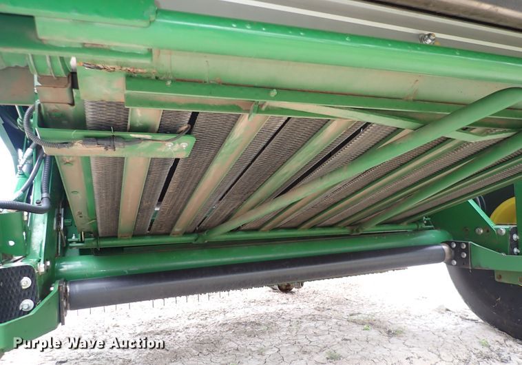 image for item DI1954 John Deere 560R  round baler