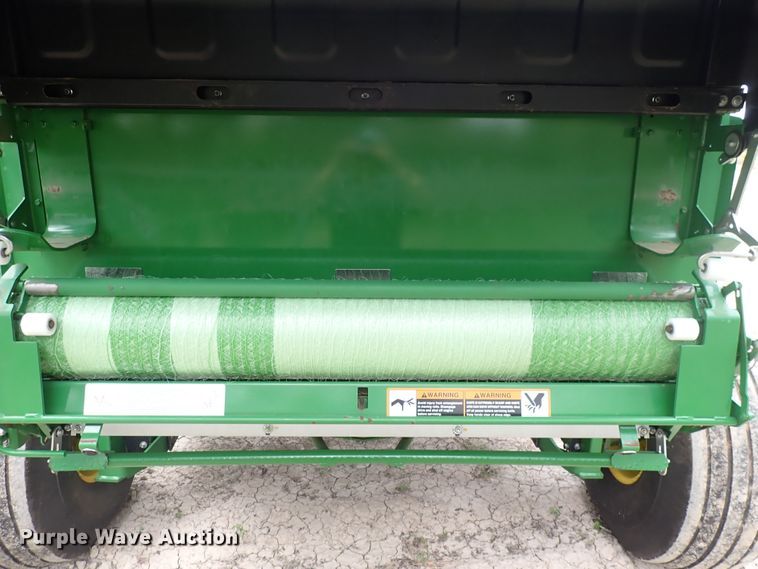 image for item DI1954 John Deere 560R  round baler