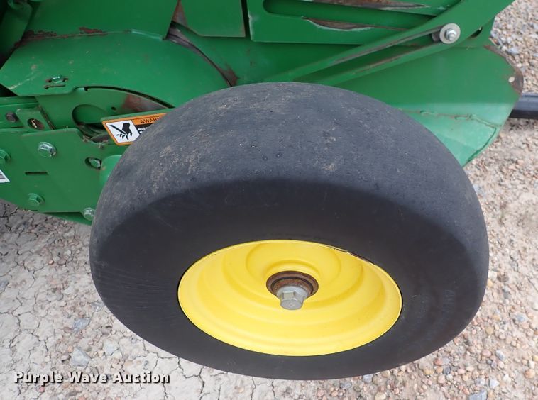 image for item DI1954 John Deere 560R  round baler