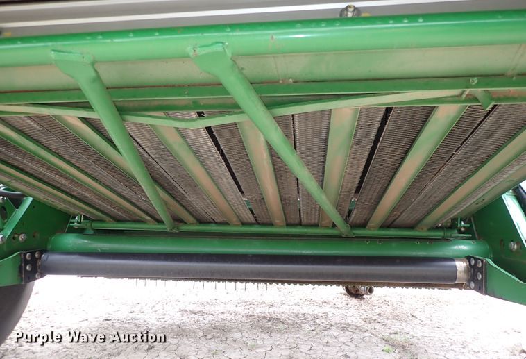 image for item DI1954 John Deere 560R  round baler