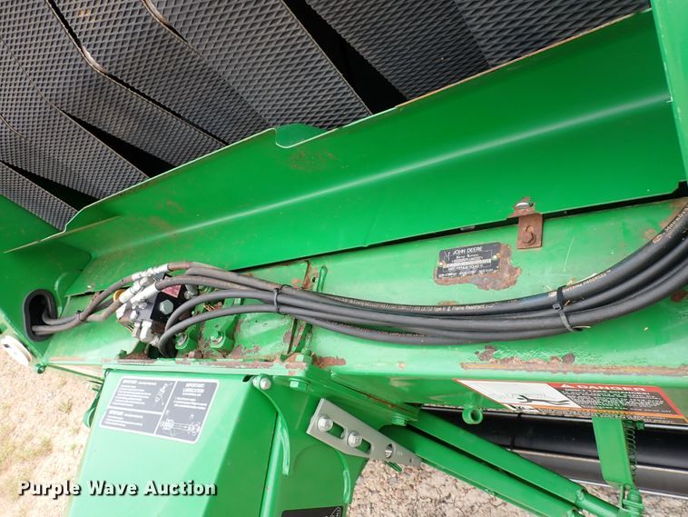 image for item DI1954 John Deere 560R  round baler