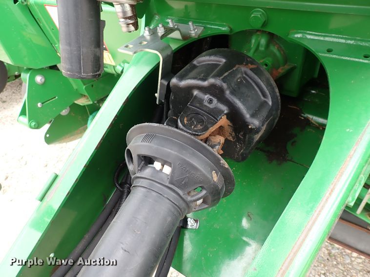 image for item DI1955 John Deere 569  round baler