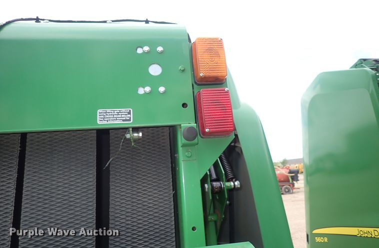 image for item DI1955 John Deere 569  round baler