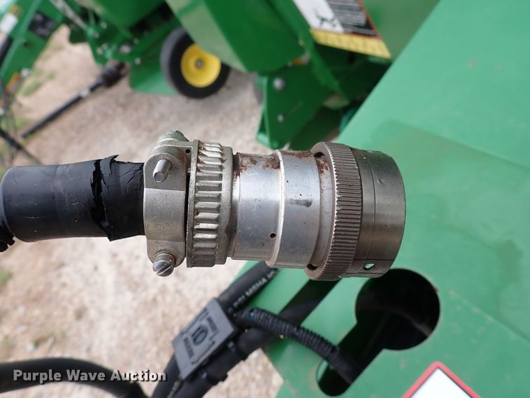 image for item DI1955 John Deere 569  round baler