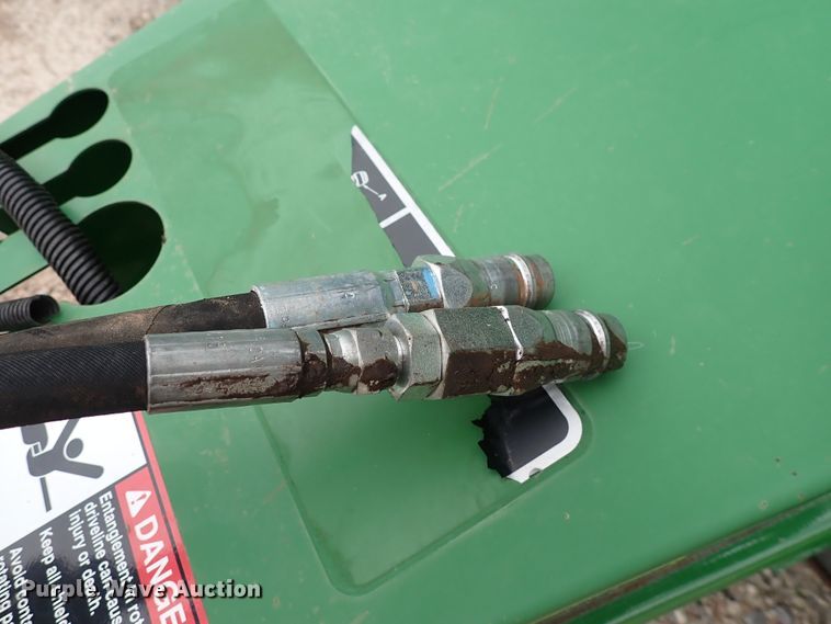 image for item DI1955 John Deere 569  round baler