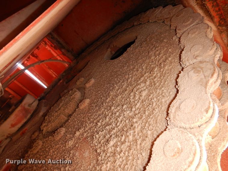 image for item DI8737 1984 Hesston 4800  large square baler